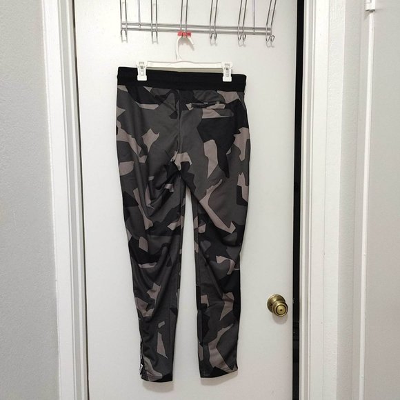 Puma Gray Camo print track pants stretch waist band zip pockets (M) - Picture 8 of 8